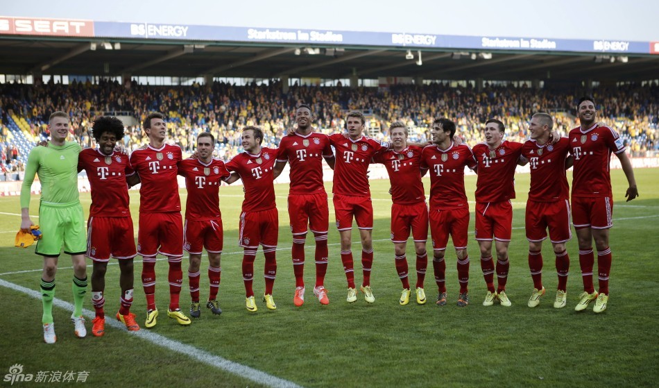 每体：博阿滕在巴萨体育城训练数日，并与弗里克会面