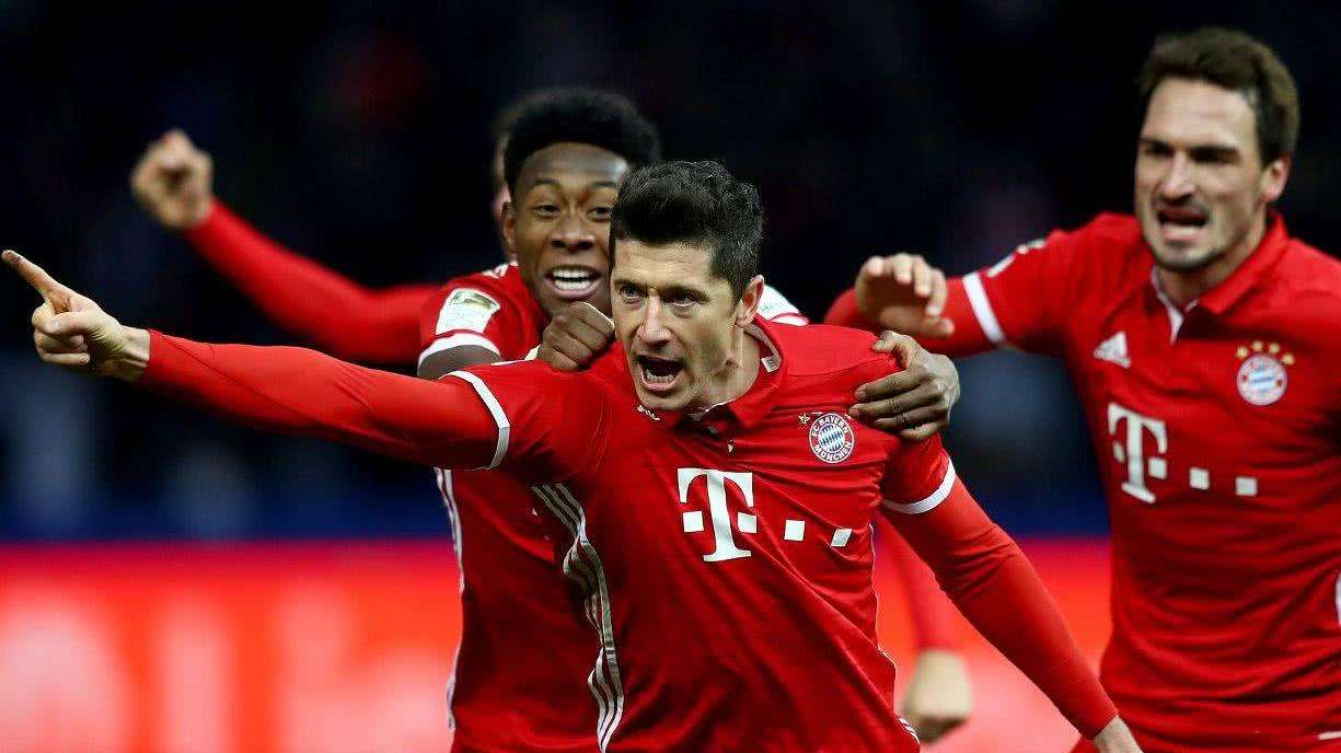 4球1助攻！25岁非洲天才边锋闪耀英超，超级香饽饽，3大豪门抢疯了（英超掀起风暴：25岁非洲飞翼独造5球，三大豪门竞相争夺）