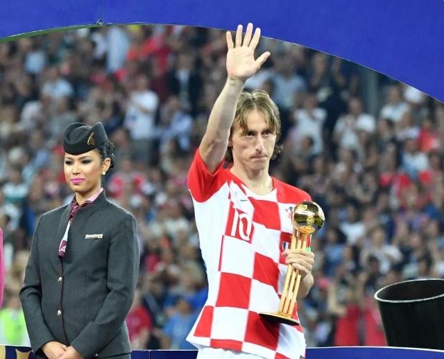 意甲惊现最励志奖金条款！霍伊伦3场造6球，多进1球或助攻一次就多赚15万