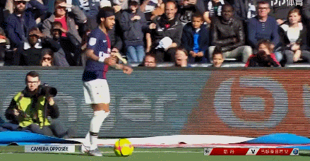 中超赛程更新：关注榜首积分变化,（中超赛程最新动态：聚焦榜首积分变动）