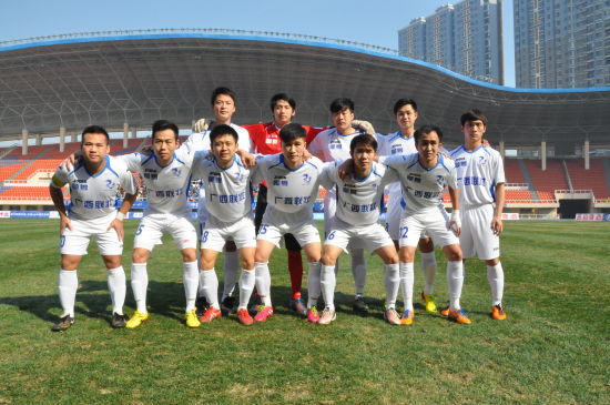 英超积分榜：曼城暂升二桑德兰仍高歌 纽卡超曼联红军（英超积分榜：曼城暂居次席 桑德兰势头不减 纽卡压过曼联与红军）