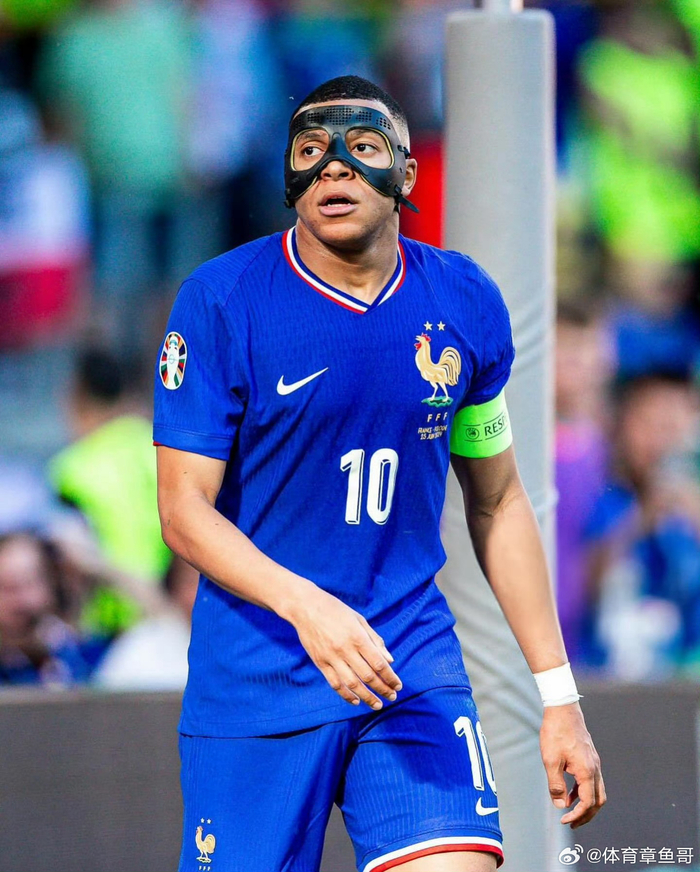 拜仁客战阿森纳名单：凯恩、奥利塞领衔，迪亚斯停赛