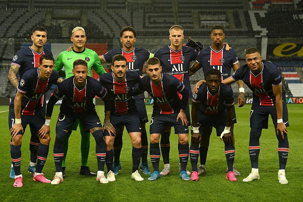 格林单节三分5投4中，雄鹿狂轰9记三分，客场4分领先