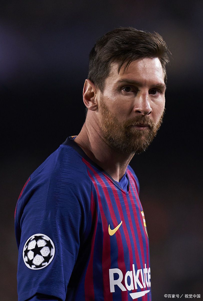 利物浦晒与毕包两场季前赛海报：维尔茨、范戴克、萨拉赫出镜