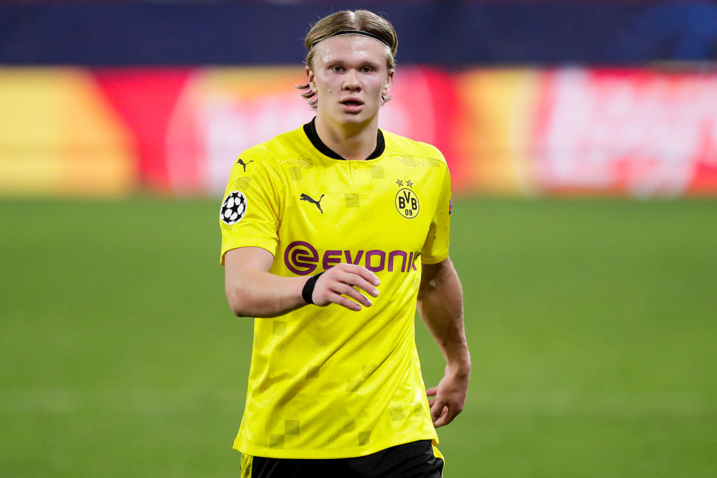 世俱杯夺冠赔率：曼城全胜登顶 大巴黎皇马紧追（世俱杯冠军赔率：曼城全胜领跑，巴黎圣日耳曼与皇马紧随其后）