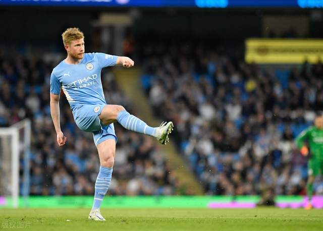 欧冠半场：詹姆斯助攻佩德罗破门，切尔西暂1-0亚特兰大（欧冠中场战报：詹姆斯送助攻佩德罗建功，切尔西暂以1-0领先亚特兰大）