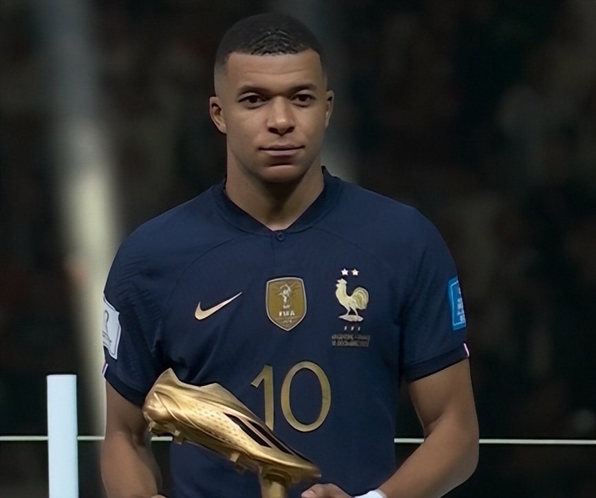 输送30米弧线制导！皇马巨星疑被诅咒：7次开天眼长传 却再度受伤