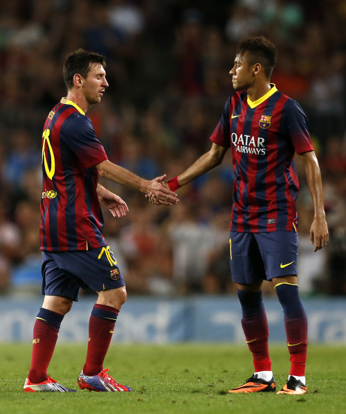 蒙雷亚尔：伊萨克转会完成太晚导致季前准备不足，影响了体能