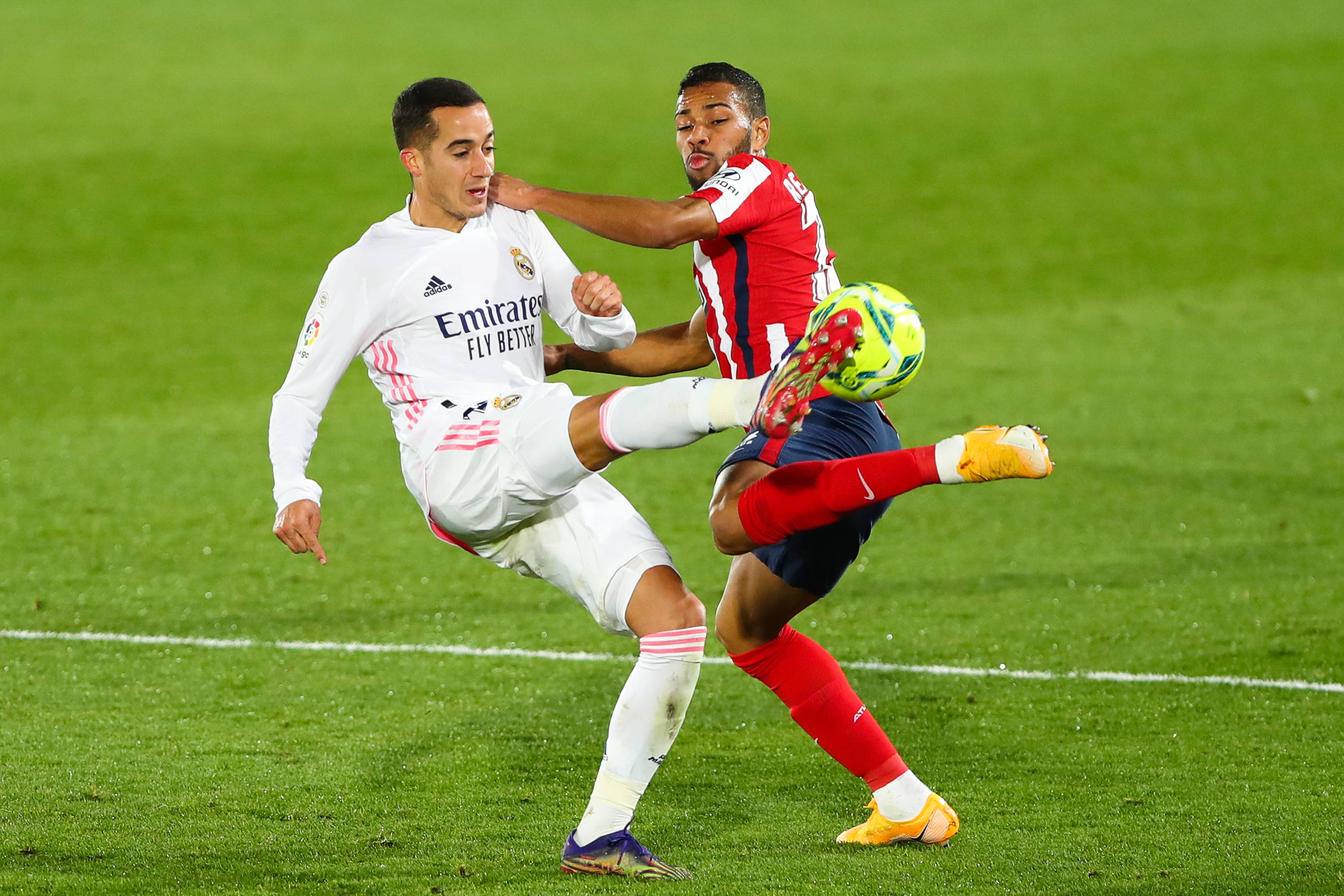 队报列明夏合同到期球员最佳阵：拜仁3人、利物浦2人在列（《队报》评今夏合同到期球员最佳阵：拜仁3将、利物浦2人入围）