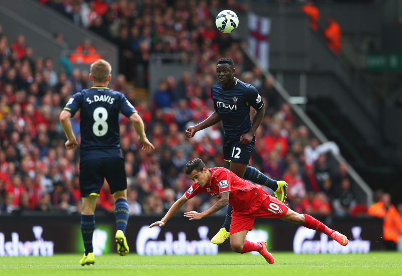 德转列2025年免签球员身价榜：戴维4500万第1，萨内3200万第2（德转2025年免签球员身价榜出炉：戴维斯4500万领跑，萨内3200万位列第二）