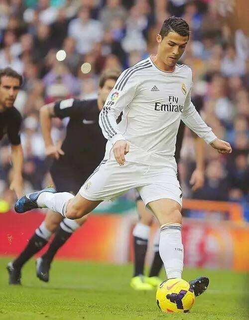 西媒：阿什拉夫奇迹康复，非洲杯首轮就有望登场（西媒称阿什拉夫恢复神速，有望赶上非洲杯首战）