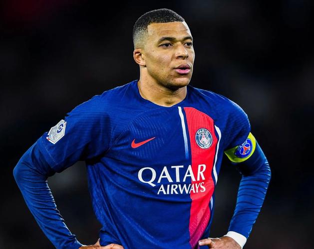 申花官方：今日一线队收假集结训练，阿苏埃、陈晋一等未归队