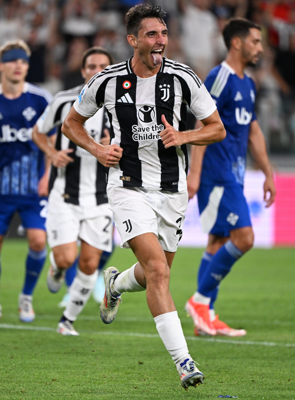 阿足协主席：我们在与斯卡洛尼的代表谈判，想续约到2030年