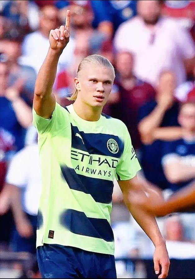 篮球NBA巨星单场暴砍52分，再次刷新个人纪录