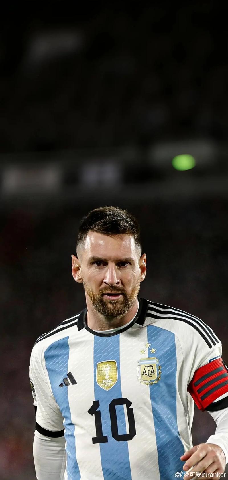 詹姆斯：衷心希望人们没有忘记罗斯，他是个不可思议的竞争者